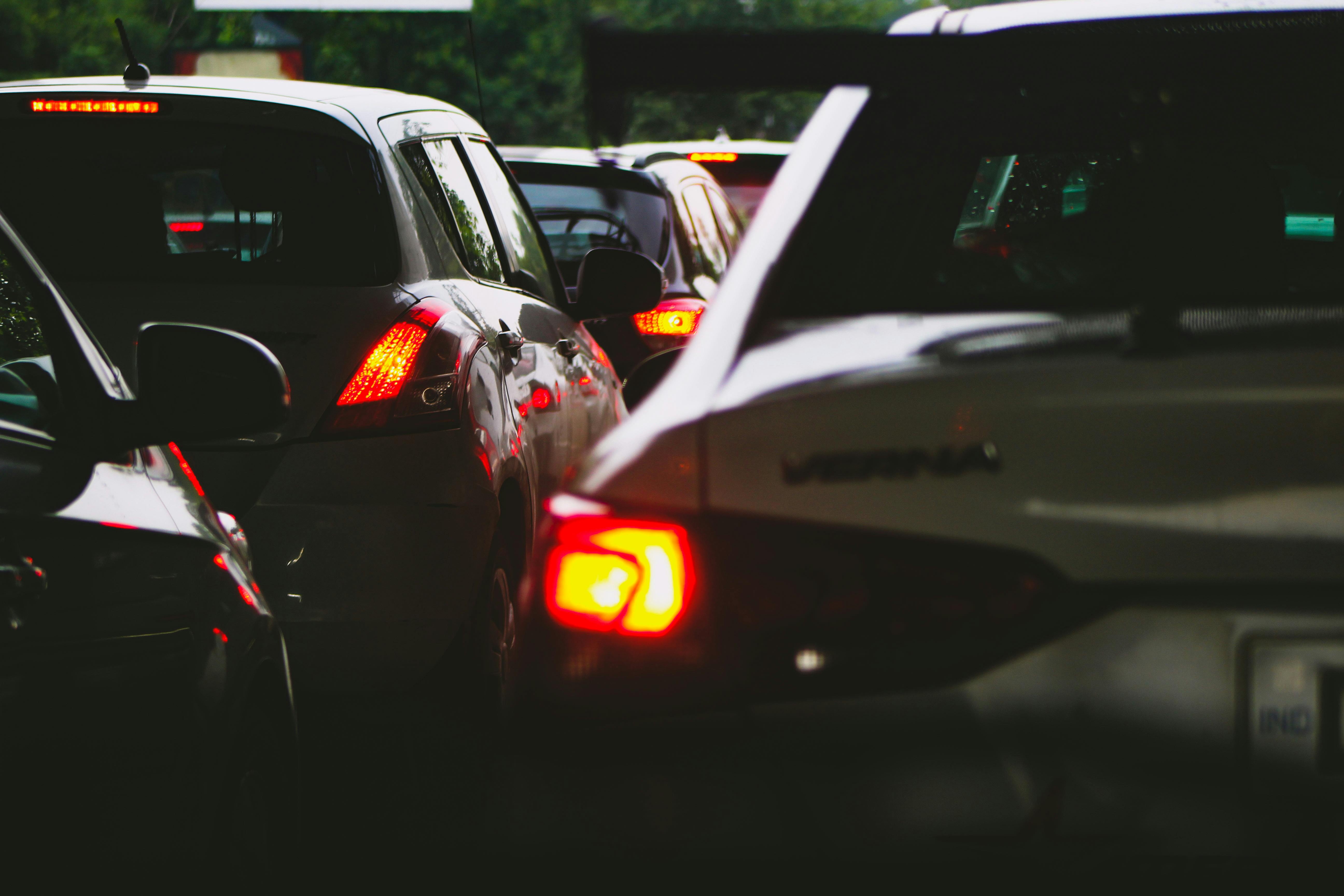 La maladie de Huntington détraque les signaux de circulation génétiques, faisant passer au vert des feux qui devraient être au rouge et provoquant un embouteillage génétique.